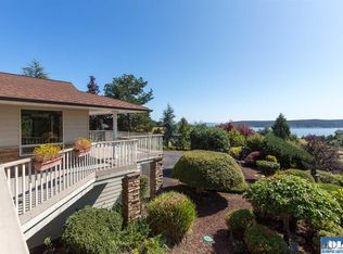 1716 W Sequim Bay Rd, Sequim, WA 98382