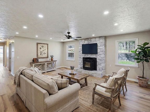 3rd image of 3363 Tyree Springs Rd