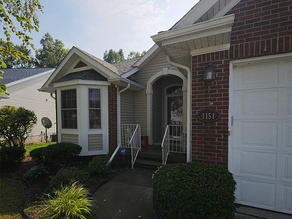 2nd image of 1151 Creekside Ct