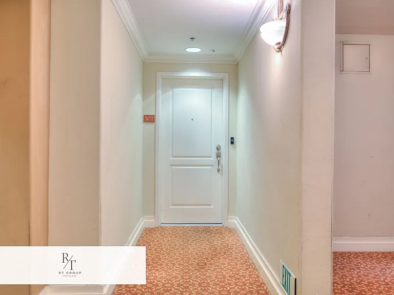 580 W Main St #302 — Photo 6