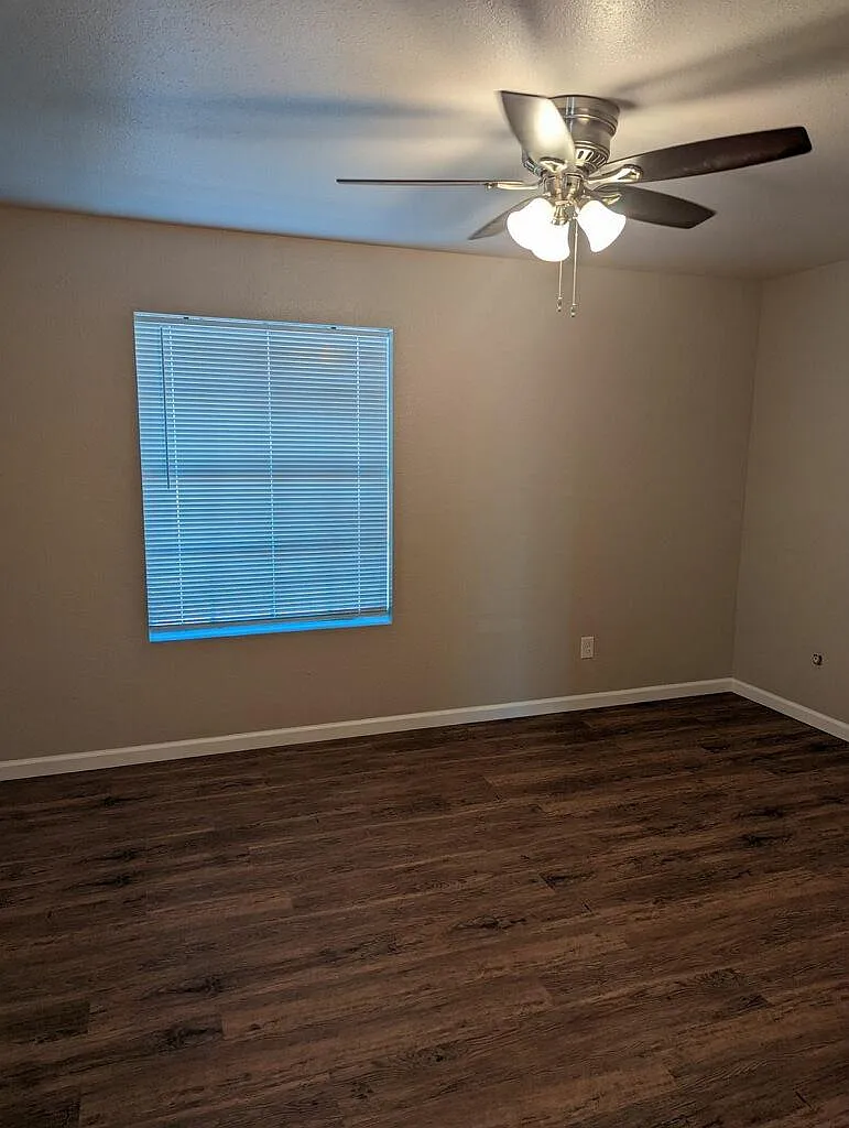 1 bed, 800 sqft, $895 — Photo 3