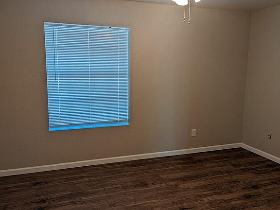 3rd image of 7984 Gladys Ave