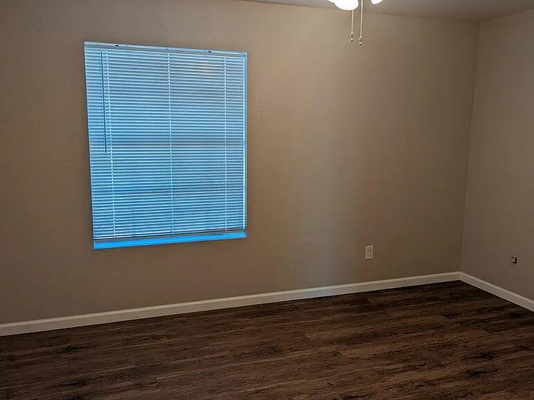 7984 Gladys Ave — Photo 3