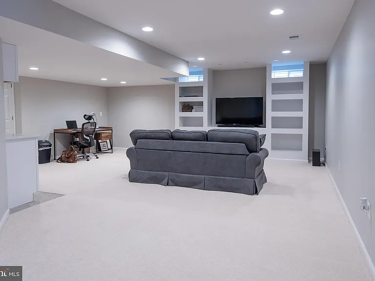344 Pear Blossom Rd — Photo 27