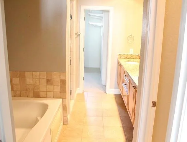 4230 Travis St #8 — Photo 20