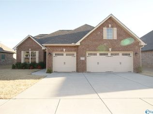 270 Dustin Ln NW, Madison, AL 35757