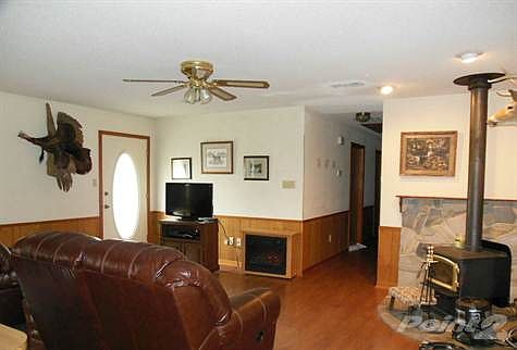 7581 Castello Road 018