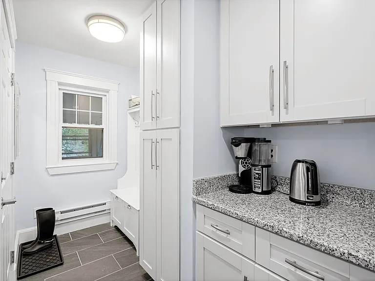 3-3A Warren Ave #2 — Photo 11