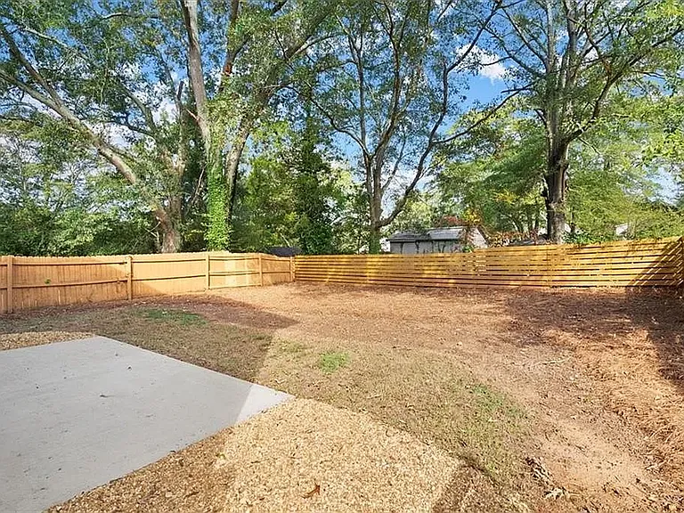 2145 Park Ter — Photo 45