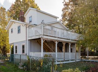 10 Landers Rd, Quincy, MA 02170