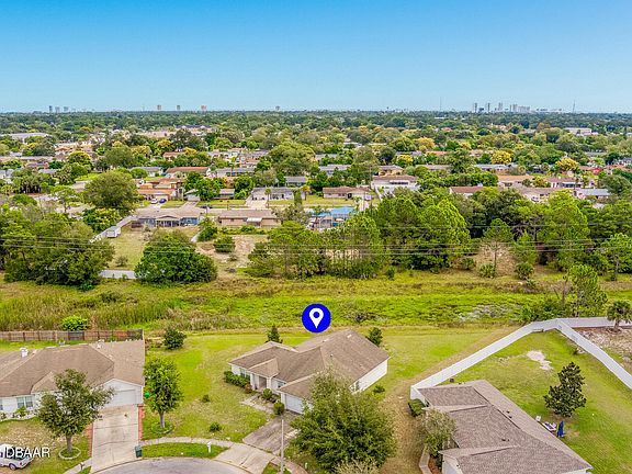 5th image of 140 Heathrow Dr