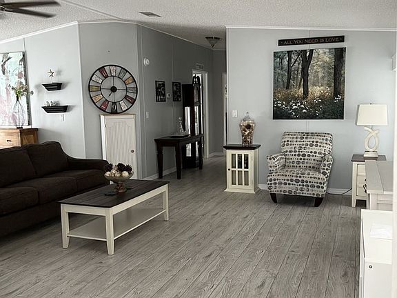 2nd image of 10326 Oak Forest Dr #165