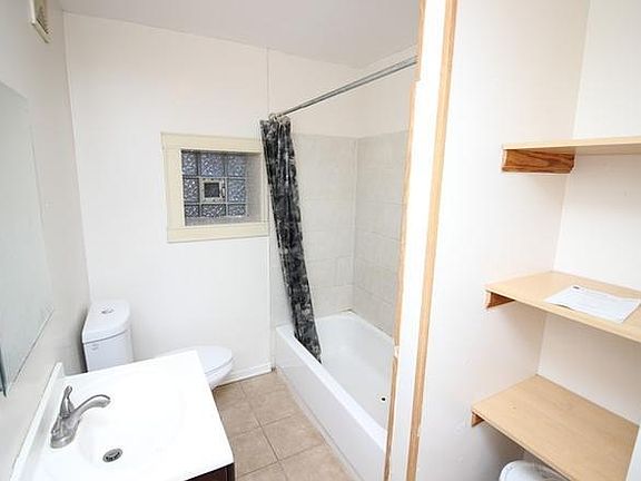 5th image of 3729 S Parnell Ave APT 1F