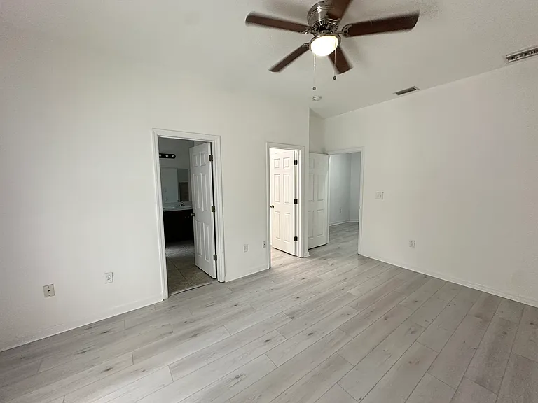 1800 Bassinger St — Photo 11