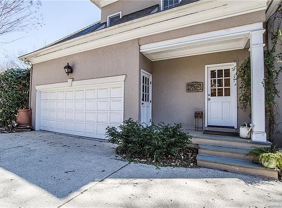 3rd image of 3101 Lakewood Edge Dr