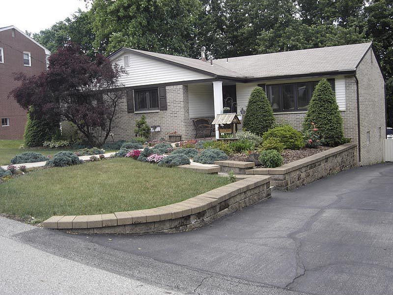 1st image of 163 Greylock Dr