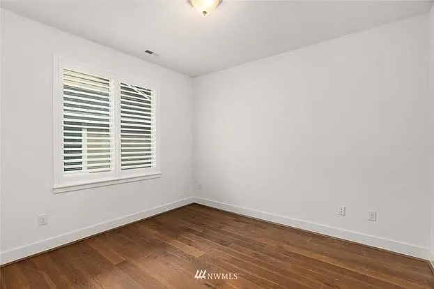 825 224th Ave NE — Photo 15