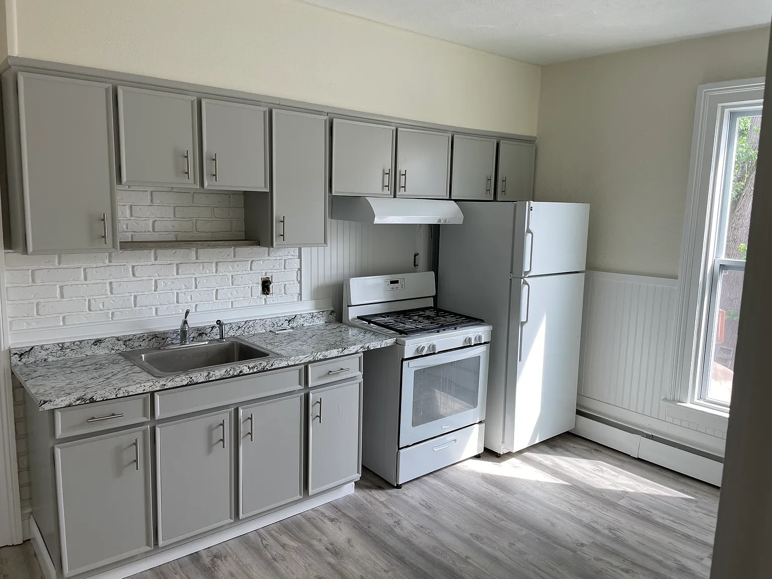 1 bed, 760 sqft, $1,425 — Photo 2