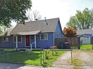 706 W Newtown St, Medford, OR 97501