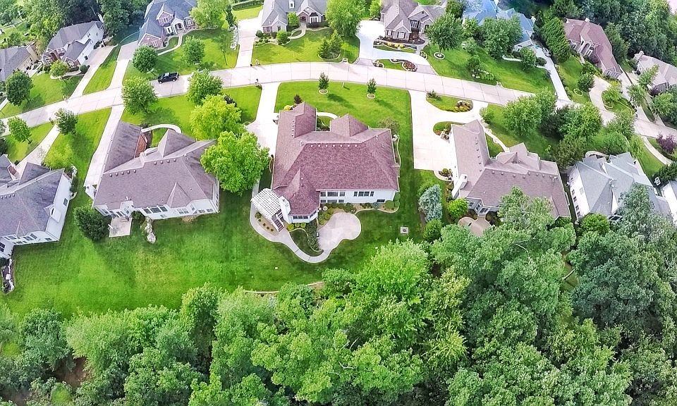 2nd image of 517 Forest Crest Ct