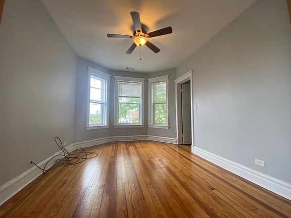 4th image of 2812 S Princeton Ave Unit 3F