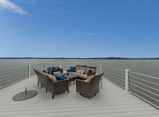 17118 Island View Dr, Cornelius, NC 28031