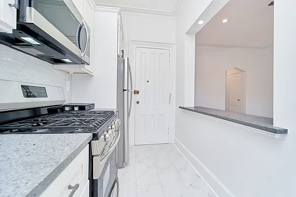 Rented by Daniel Gale Sotheby's International Realty | media 21