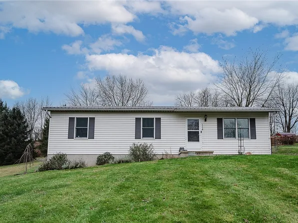 114 Apache Dr, Indiana, PA 15701