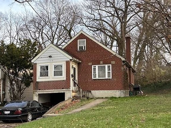 2nd image of 1318 Woodland Ave