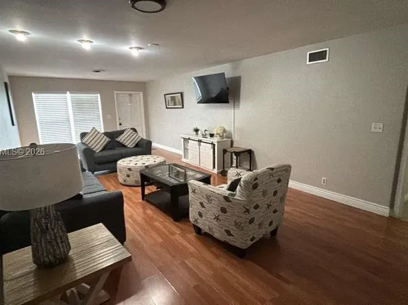 1120 NE 24th Ave #2, Pompano Beach, FL 33062