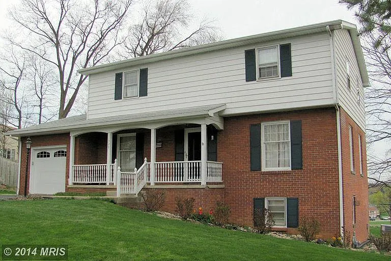 1329 Hillendale Rd photo 1