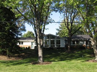 23816 W Beach Grove Rd, Antioch, IL 60002