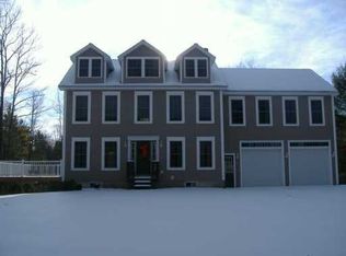 12 Phinney Cir, New Gloucester, ME 04260