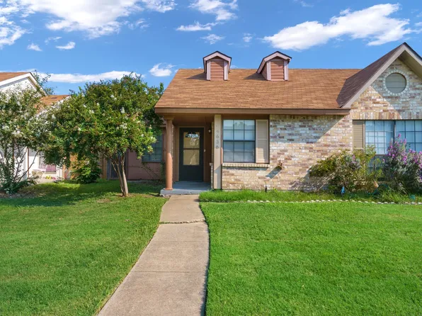 4636 Carr St, The Colony, TX 75056
