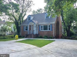 6700 Brookville Rd, Chevy Chase, MD 20815