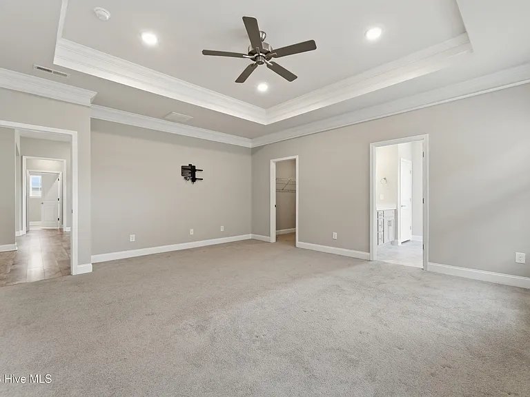 755 Greenwich Pl — Photo 24