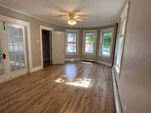 161 Farm St FLOOR 2