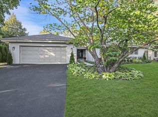 1414 Longvalley Rd, Glenview, IL 60025