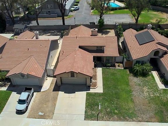 4th image of 1369 Reservoir Dr
