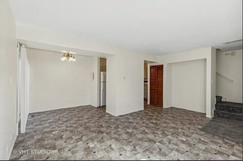 3 bed, 900 sqft, $1,800 — Photo 4