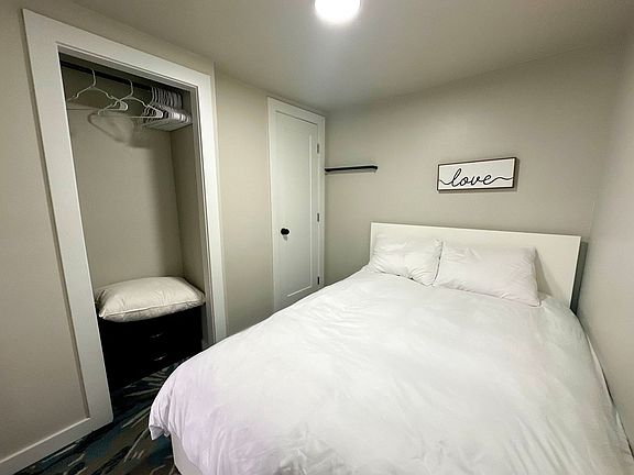 4th image of 815 NW 3rd St #1-F