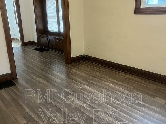 3rd image of 510 Hammel St APT 1