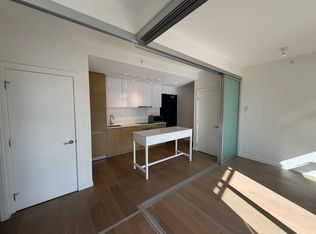 13438 Central Ave #3011, Surrey, BC V3T 0N2