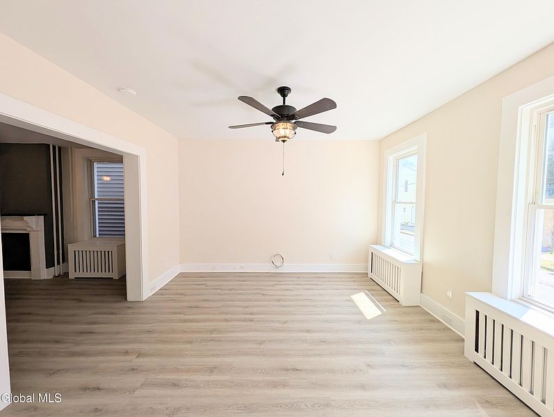 4th image of 371 1st Street
