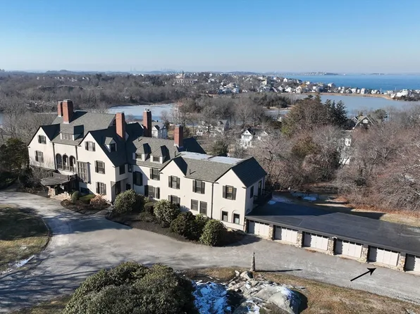 30 Diab Ln APT 10, Cohasset, MA 02025
