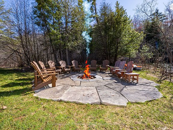 5th image of 1098 Hemlock Point Rd