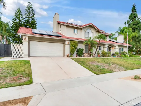 1617 Waterford Dr, Redlands, CA 92374