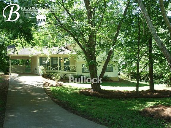 3rd image of 724 Lookout Ct