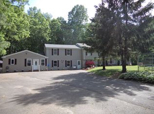 70 Stone Boat Rd, Guilford, CT 06437