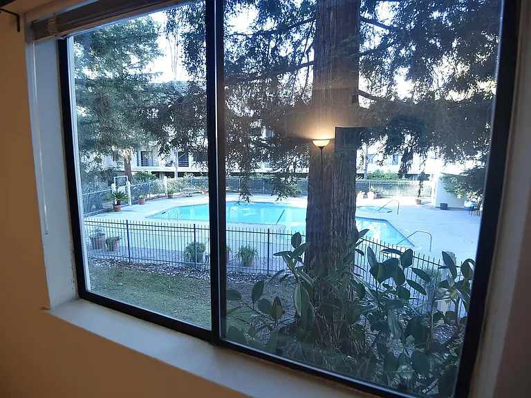 4671 Albany Cir #110 — Photo 11